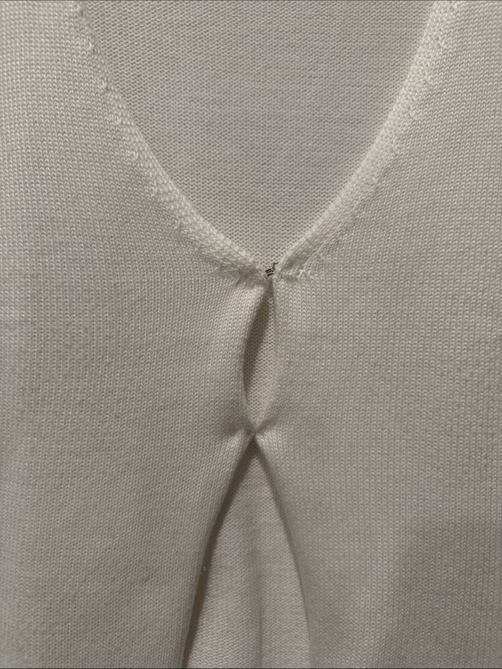 Amazon White Knit Keyhole Button-Front V-Neck Tank - Picture 5 of 8